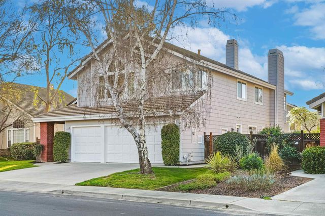 2058 Palmer Dr, Pleasanton, CA 94588