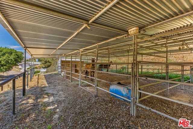 28132 Oak Spring Canyon Road, Canyon Country, CA 91387