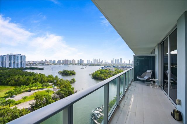16385 Biscayne Blvd 1402, North Miami Beach, FL 33160