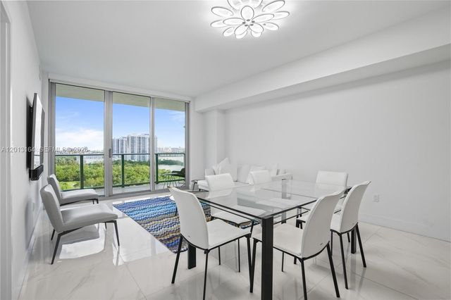 16385 Biscayne Blvd 1402, North Miami Beach, FL 33160