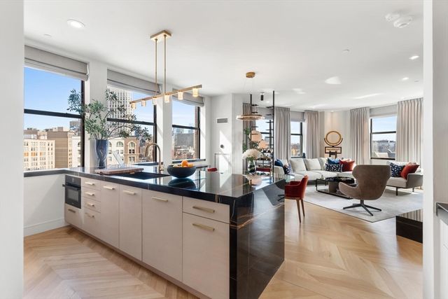 285 Columbus Ave PH805, Boston, MA 02116