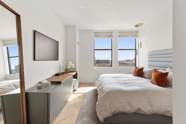 285 Columbus Ave PH805, Boston, MA 02116