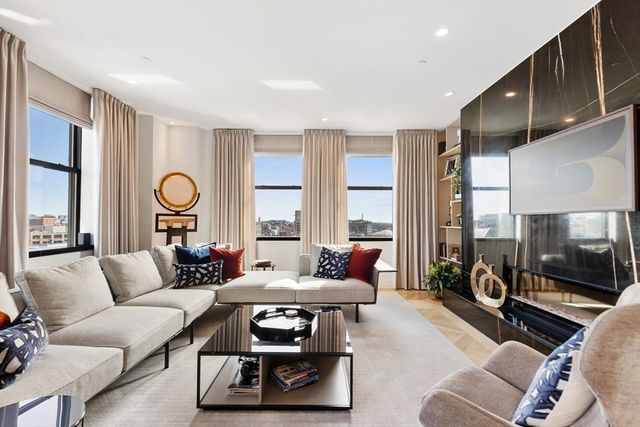 285 Columbus Ave PH805, Boston, MA 02116