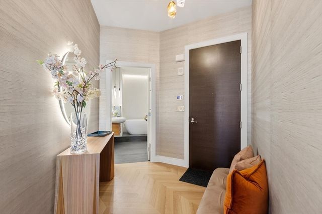 285 Columbus Ave PH805, Boston, MA 02116