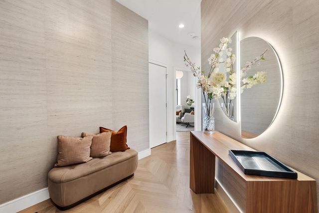 285 Columbus Ave PH805, Boston, MA 02116