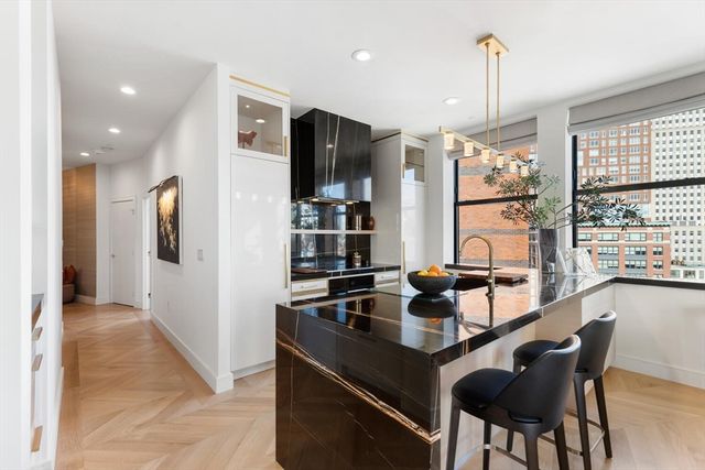 285 Columbus Ave PH805, Boston, MA 02116