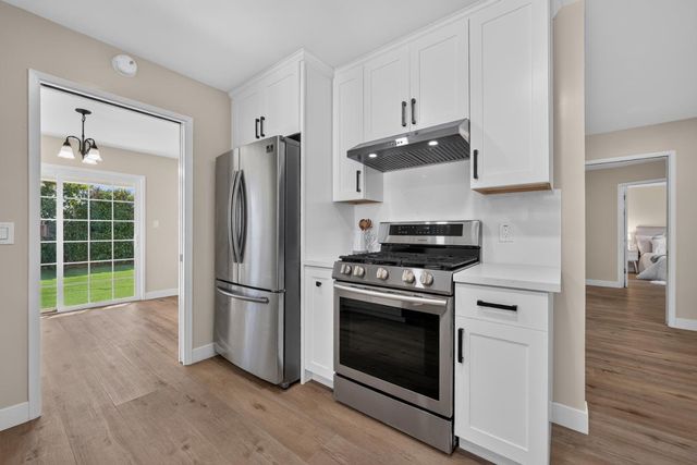 301 Camille Court, Mountain View, CA 94040