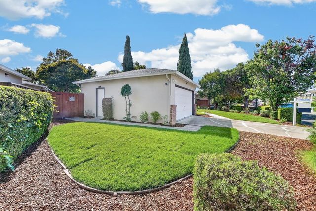 301 Camille Court, Mountain View, CA 94040