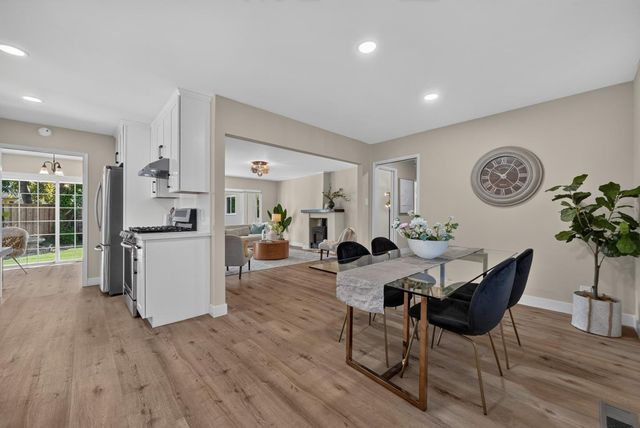 301 Camille Court, Mountain View, CA 94040