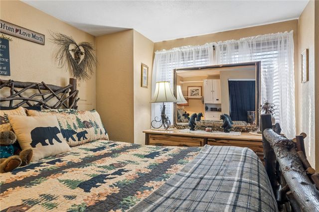 1150 Kepple Lane, Hidden Valley, PA 15502