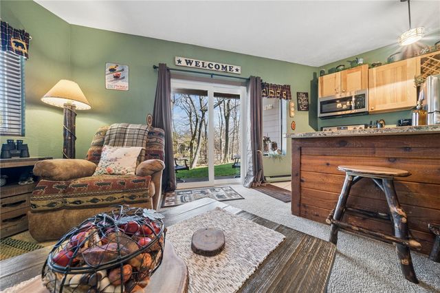 1150 Kepple Lane, Hidden Valley, PA 15502