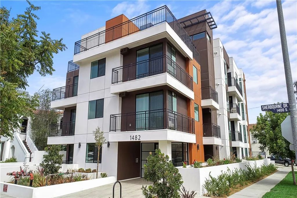 1482 S Sherbourne Drive 402, Los Angeles, CA 90035