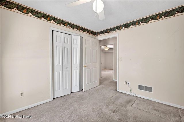 881 Deerwood Dr, Coxs Creek, KY 40013