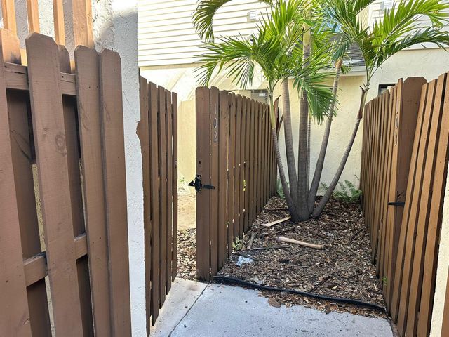 637 Executive Center Drive N102, West Palm Beach, FL 33401