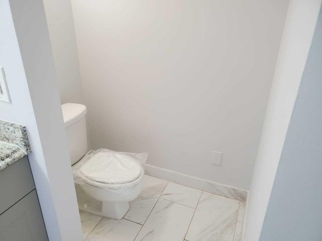 637 Executive Center Drive N102, West Palm Beach, FL 33401