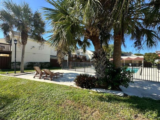 637 Executive Center Drive N102, West Palm Beach, FL 33401
