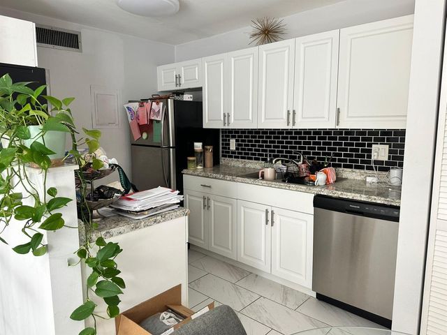 637 Executive Center Drive N102, West Palm Beach, FL 33401