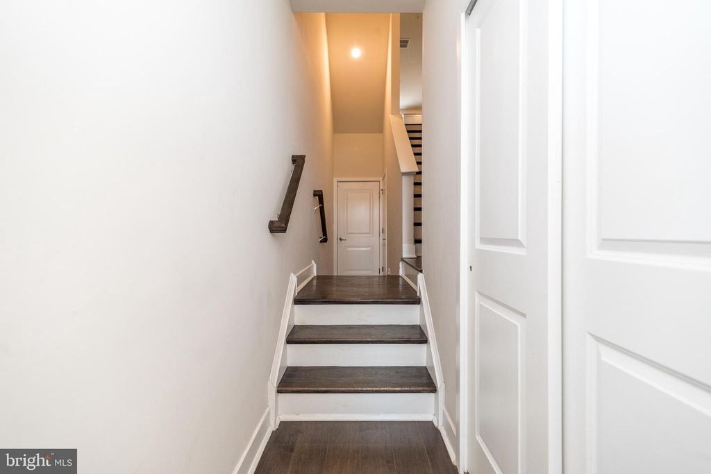 331 FOUNDRY ST, PHOENIXVILLE, PA 19460 — photo 4