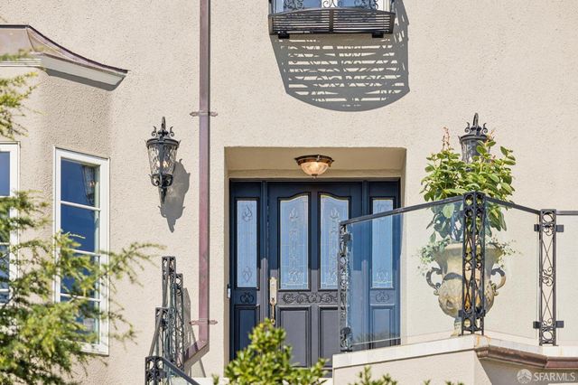 15 Cresta Vista Drive, San Francisco, CA 94127