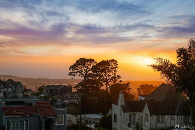 15 Cresta Vista Drive, San Francisco, CA 94127