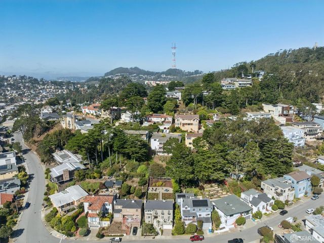 15 Cresta Vista Drive, San Francisco, CA 94127