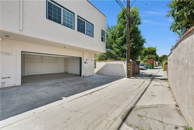 236 Belmont, Long Beach, CA 90803