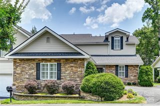 43 Towne Place Drive, Hendersonville, NC 28792