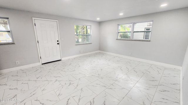 128 Kingston Avenue, Daytona Beach, FL 32114