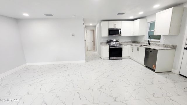 128 Kingston Avenue, Daytona Beach, FL 32114