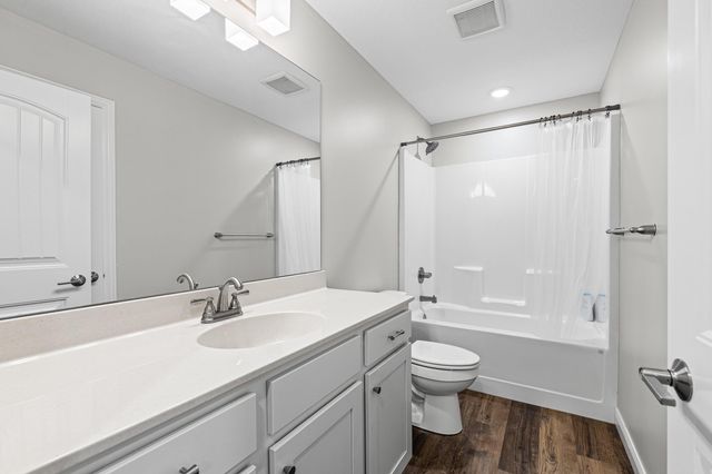 5615 SANDROCK DR, Columbia, MO 65202