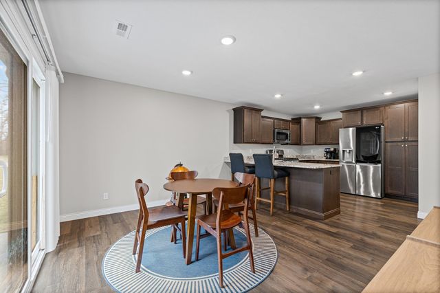 5615 SANDROCK DR, Columbia, MO 65202