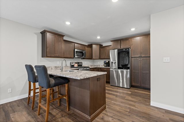 5615 SANDROCK DR, Columbia, MO 65202