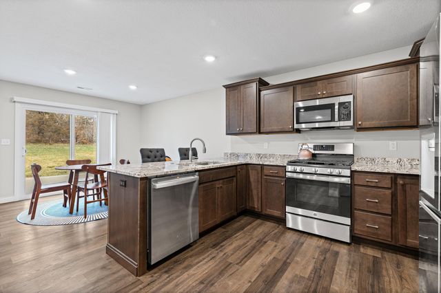 5615 SANDROCK DR, Columbia, MO 65202