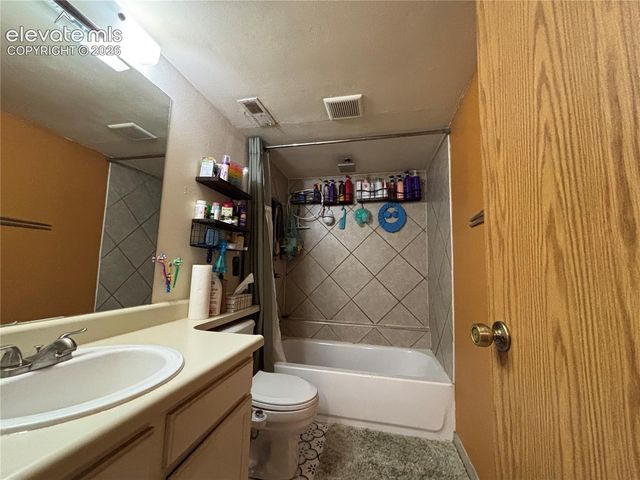 2362 Lexington Village Lane, Colorado Springs, CO 80916