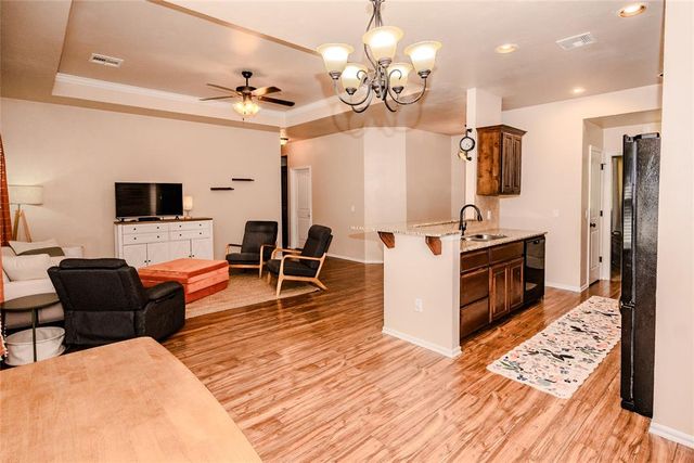 12803 El Zorro, Edmond, OK 73034