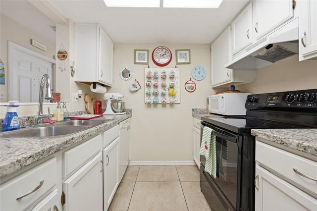 920 SW 55TH TERRACE, Gainesville, FL 32607