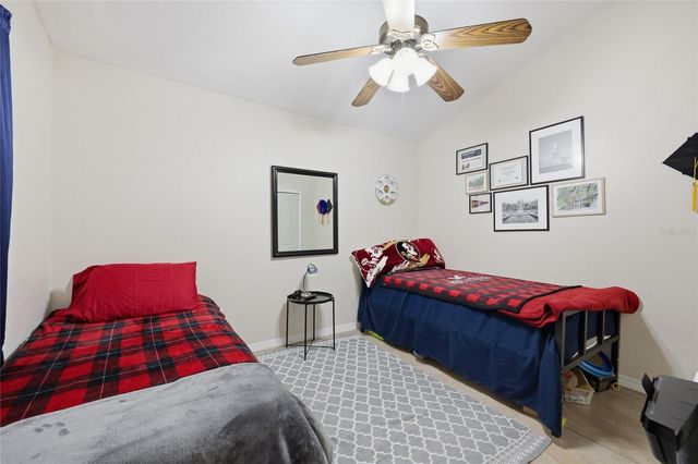 920 SW 55TH TERRACE, Gainesville, FL 32607