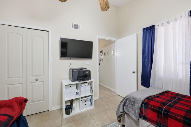 920 SW 55TH TERRACE, Gainesville, FL 32607