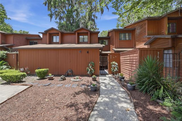920 SW 55TH TERRACE, Gainesville, FL 32607