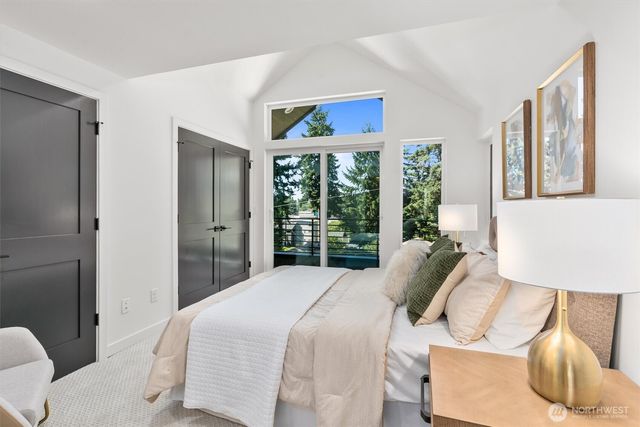 10752 Interlake Avenue N, Seattle, WA 98133