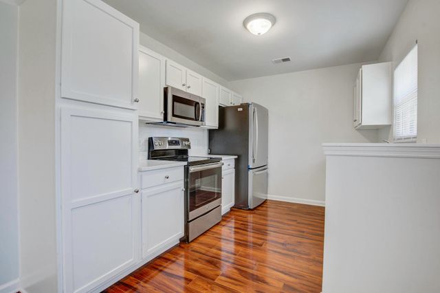 138 Thistle Road, Goose Creek, SC 29445