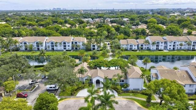 2600 S University Dr 124, Davie, FL 33328