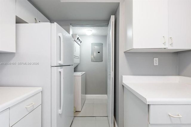 2600 S University Dr 124, Davie, FL 33328