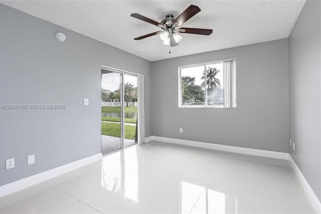 2600 S University Dr 124, Davie, FL 33328