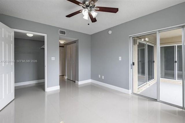 2600 S University Dr 124, Davie, FL 33328