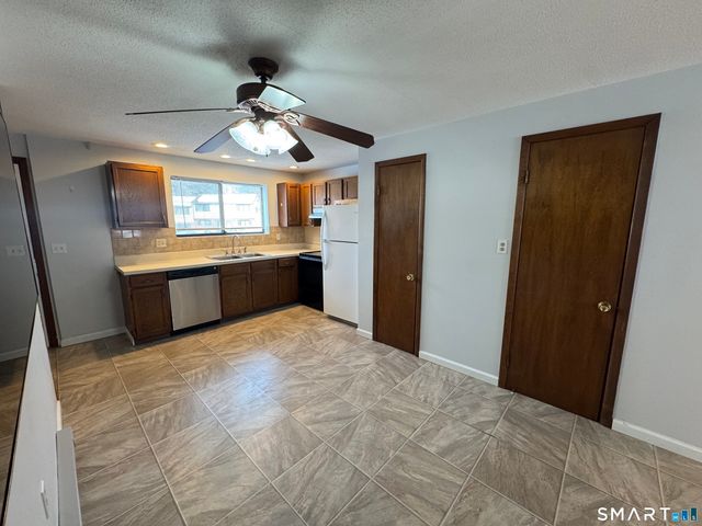 39 Horton Hill Road 10I, Naugatuck, CT 06770