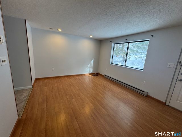 39 Horton Hill Road 10I, Naugatuck, CT 06770