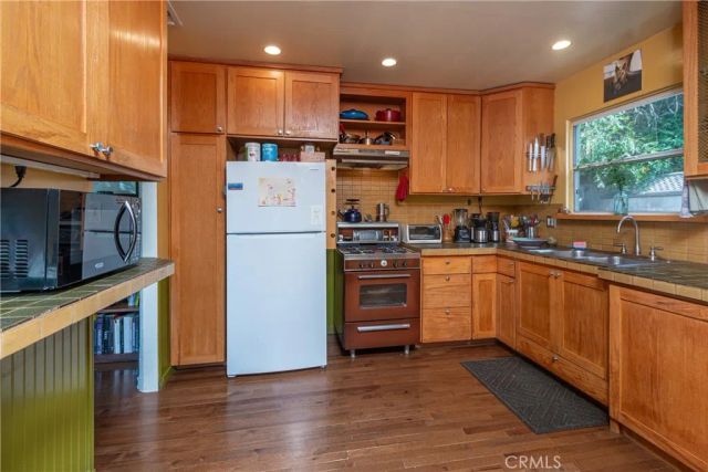 723 Isabel, Los Angeles, CA 90065