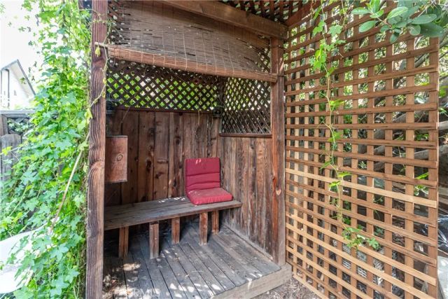 723 Isabel, Los Angeles, CA 90065