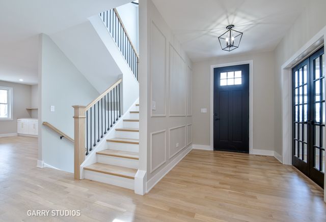 15W320 Concord Street, Elmhurst, IL 60126